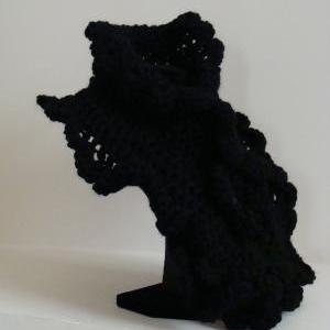 Crochet Ruffled Scarflette Black